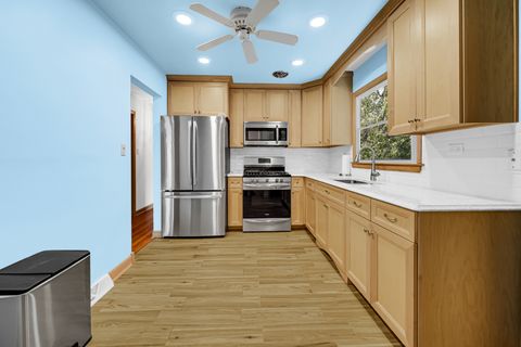 Tiny photo for 10021 Cook Avenue, Oak Lawn, IL 60453 (MLS # 12473810)