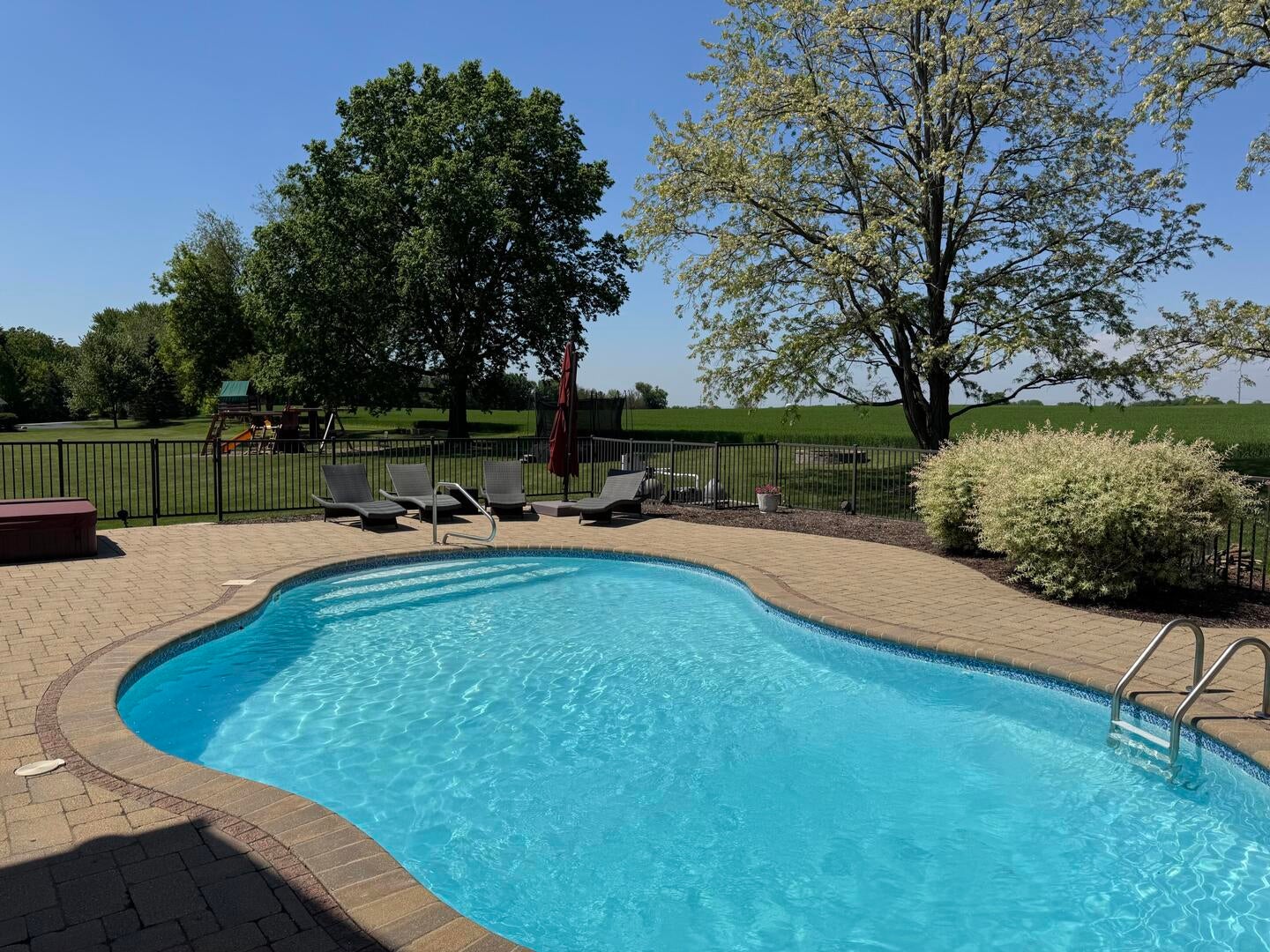 2307 Red Oak Lane
