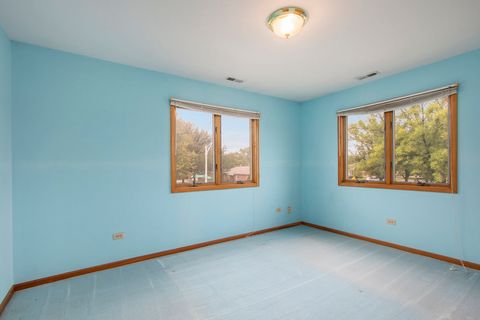 Tiny photo for 12901 S Muskegon Avenue, Chicago, IL 60633 (MLS # 12490797)