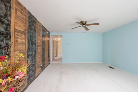 Tiny photo for 12901 S Muskegon Avenue, Chicago, IL 60633 (MLS # 12490797)