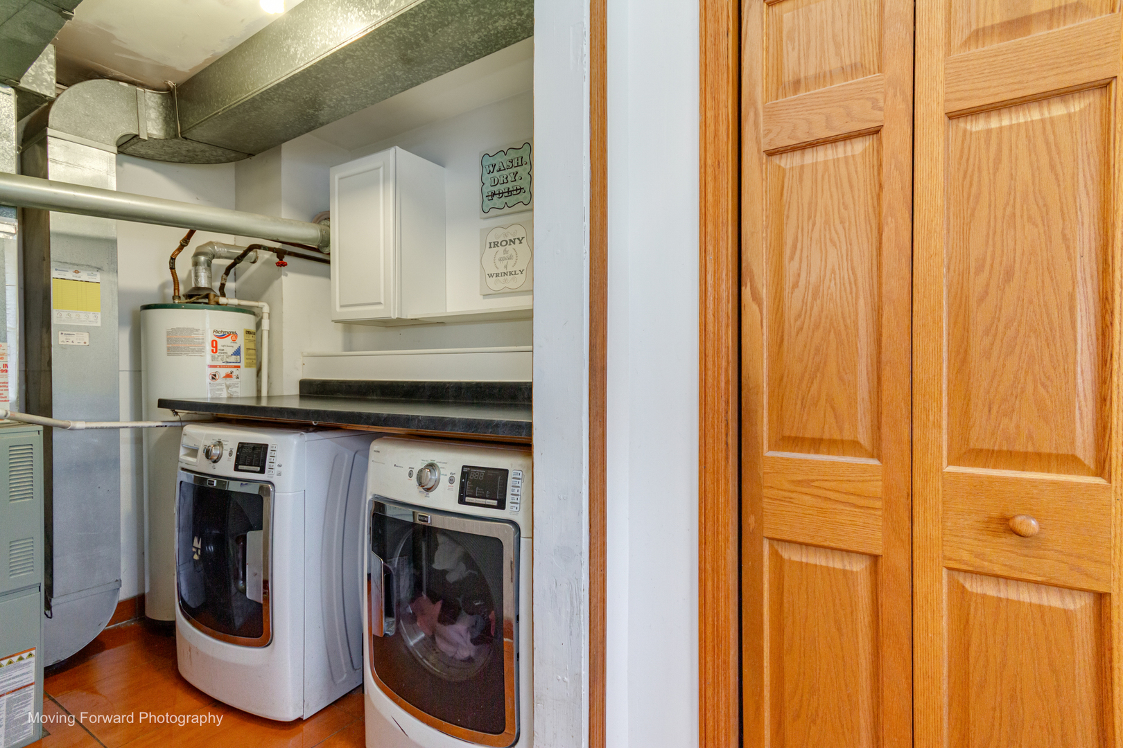 14325 Kilbourne Avenue, Midlothian, IL 60445 — MLS #12633438 — photo 14 of 34