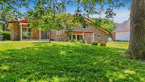 Tiny photo for 1803 Golfview Drive, Urbana, IL 61801 (MLS # 12665197)