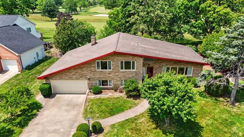 Tiny photo for 1803 Golfview Drive, Urbana, IL 61801 (MLS # 12665197)