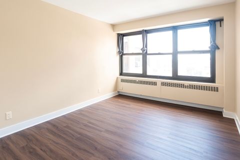 Tiny photo for 6118 N Sheridan Road #1003, Chicago, IL 60660 (MLS # 12441650)