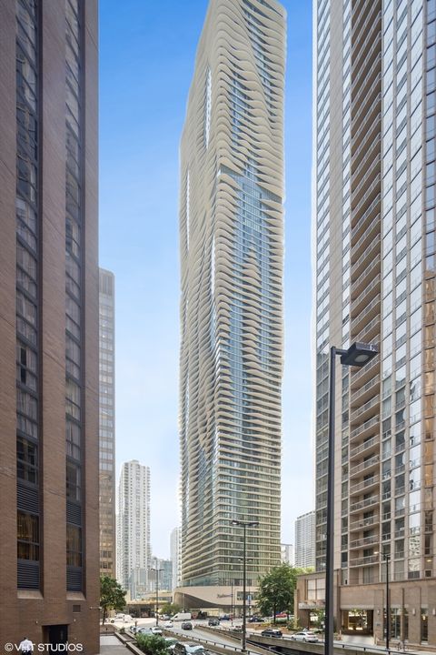 225 N Columbus Drive 6001 Chicago IL 60601