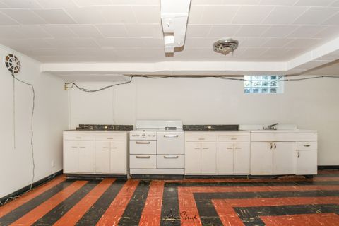 Tiny photo for 655 S Wall Street, Kankakee, IL 60901 (MLS # 12472669)