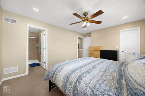 Tiny photo for 706 E Wing Street, Arlington Heights, IL 60004 (MLS # 12733097)