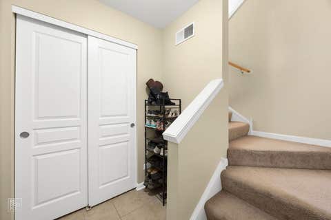 Tiny photo for 706 E Wing Street, Arlington Heights, IL 60004 (MLS # 12733097)