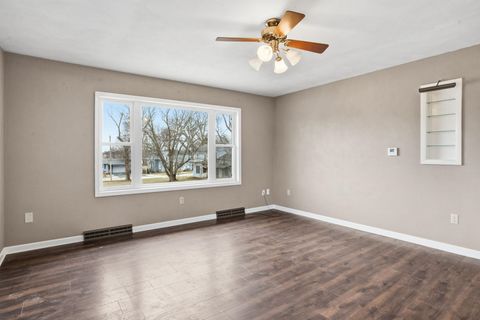 Tiny photo for 610 4th Street S, Cordova, IL 61242 (MLS # 100000083)