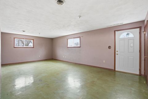 Tiny photo for 610 4th Street S, Cordova, IL 61242 (MLS # 100000083)