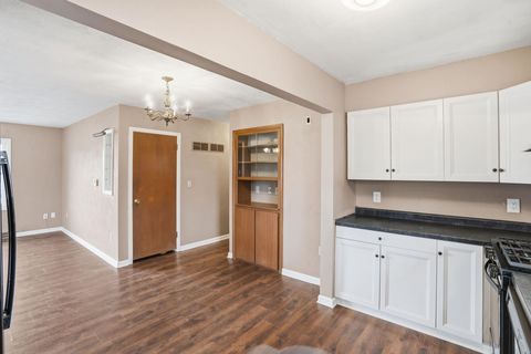 Tiny photo for 610 4th Street S, Cordova, IL 61242 (MLS # 100000083)