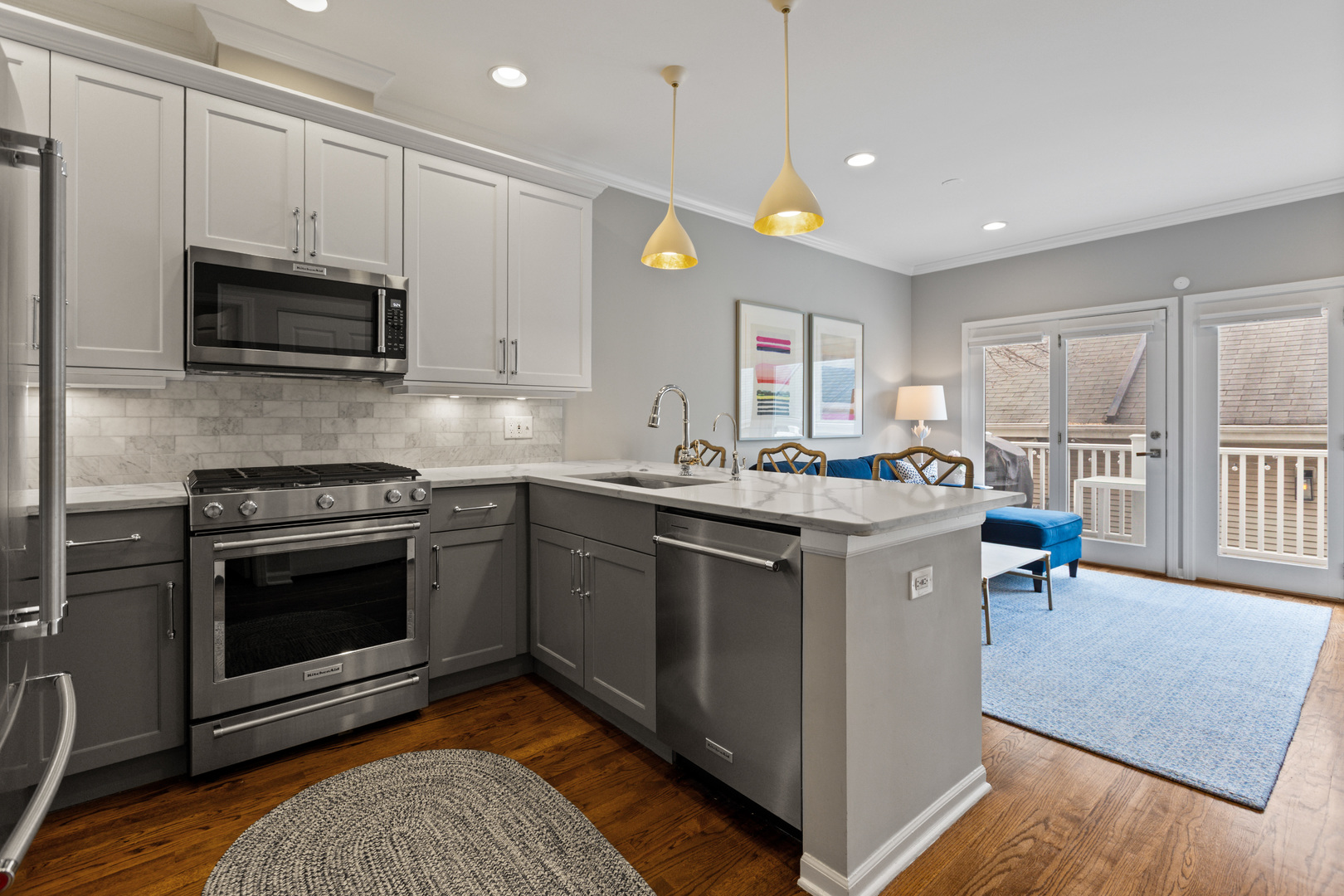 1860 N Wilmot Avenue