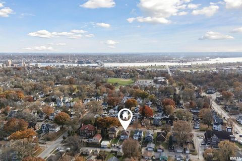 Tiny photo for 1118 W 15TH Street, Davenport, IA 52804 (MLS # QC4269457)