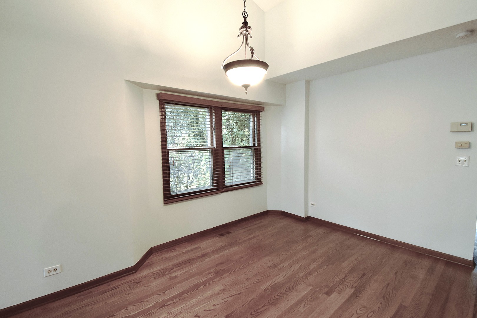422 New York Lane