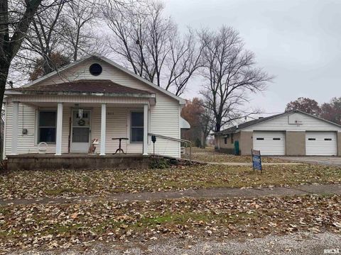 Tiny photo for 1509 E 4TH Street, West Frankfort, IL 62896 (MLS # EB458599)