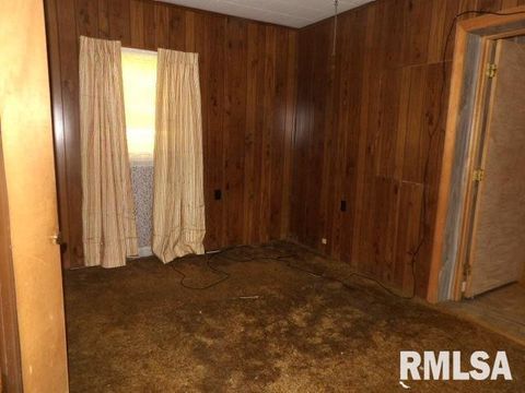 Tiny photo for 1509 E 4TH Street, West Frankfort, IL 62896 (MLS # EB458599)