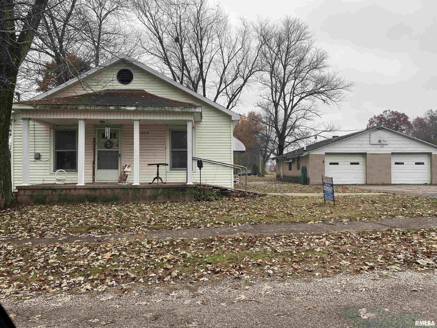 1509 E 4TH Street