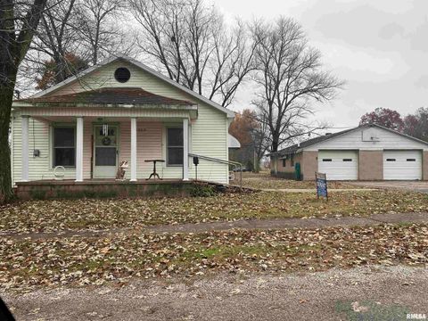 Tiny photo for 1509 E 4TH Street, West Frankfort, IL 62896 (MLS # EB458599)