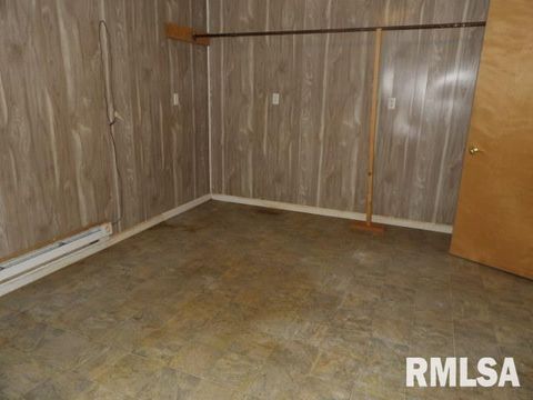 Tiny photo for 1509 E 4TH Street, West Frankfort, IL 62896 (MLS # EB458599)