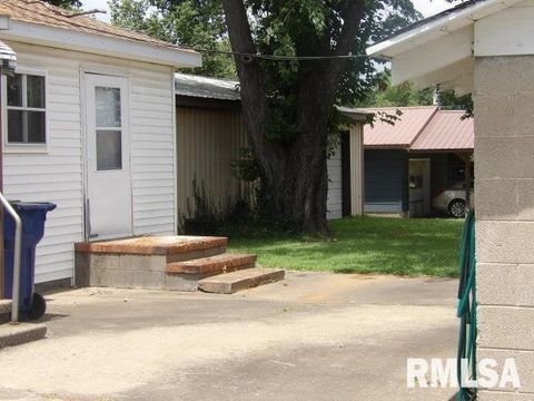 Tiny photo for 1509 E 4TH Street, West Frankfort, IL 62896 (MLS # EB458599)