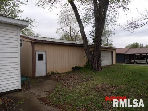 Tiny photo for 1509 E 4TH Street, West Frankfort, IL 62896 (MLS # EB458599)
