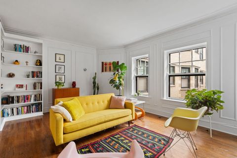 Tiny photo for 548 Sheridan Road #2N, Evanston, IL 60202 (MLS # 12498590)