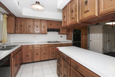 Tiny photo for 87 Lincolnshire Drive, Lincolnshire, IL 60069 (MLS # 12639185)