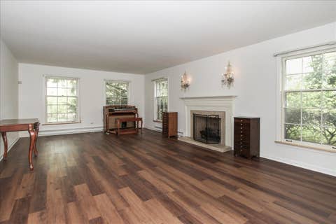 Tiny photo for 87 Lincolnshire Drive, Lincolnshire, IL 60069 (MLS # 12639185)