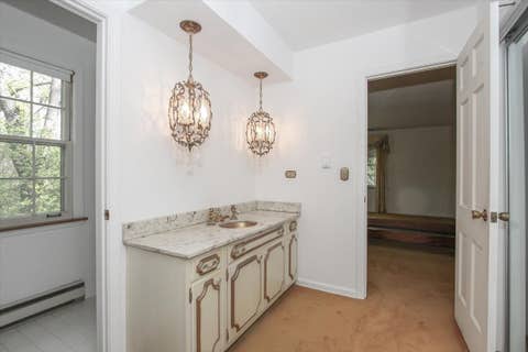 Tiny photo for 87 Lincolnshire Drive, Lincolnshire, IL 60069 (MLS # 12639185)