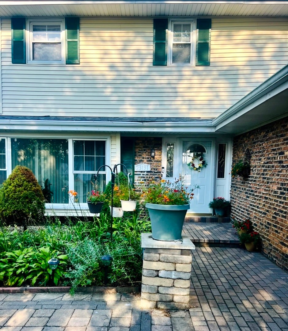 23131 S Volbrecht Road