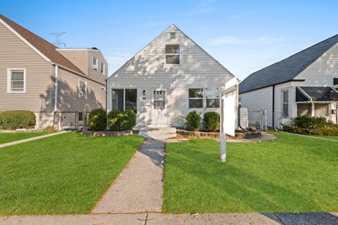 Photo of 35 46th Avenue, Bellwood, IL 60104 (MLS # 12791214)