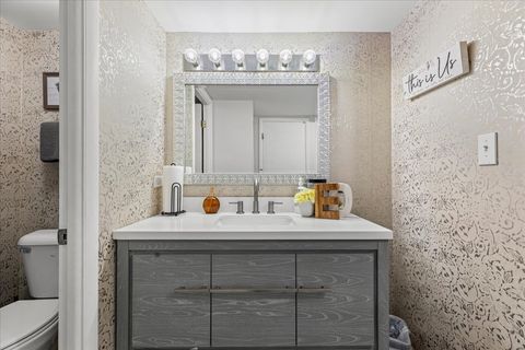 Tiny photo for 3505 Lakeview Drive #204, Hazel Crest, IL 60429 (MLS # 12439877)