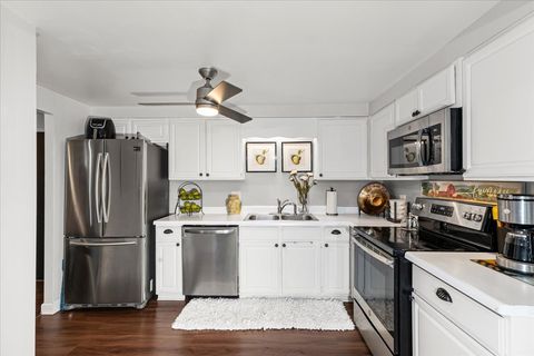 Tiny photo for 3505 Lakeview Drive #204, Hazel Crest, IL 60429 (MLS # 12439877)