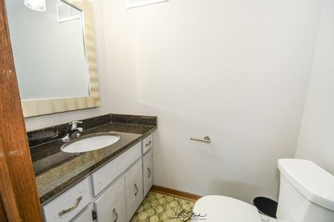 Tiny photo for 15524 Pine Road, Oak Forest, IL 60452 (MLS # 12471187)