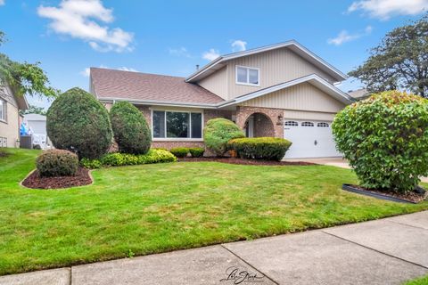 Tiny photo for 15524 Pine Road, Oak Forest, IL 60452 (MLS # 12471187)