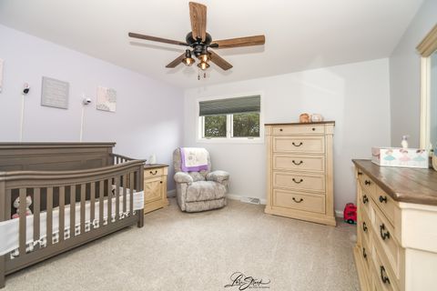 Tiny photo for 15524 Pine Road, Oak Forest, IL 60452 (MLS # 12471187)