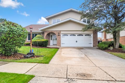 Photo of 15524 Pine Road, Oak Forest, IL 60452 (MLS # 12471187)