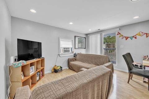 Tiny photo for 4938 N Central Park Avenue, Chicago, IL 60625 (MLS # 12459729)