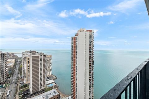 Tiny photo for 6033 N Sheridan Road #34M, Chicago, IL 60660 (MLS # 12577809)