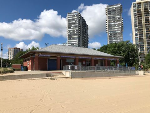 Tiny photo for 6033 N Sheridan Road #34M, Chicago, IL 60660 (MLS # 12577809)