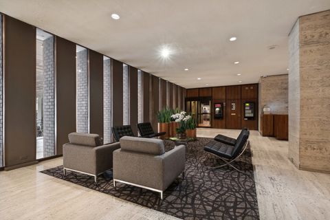 Tiny photo for 6033 N Sheridan Road #34M, Chicago, IL 60660 (MLS # 12577809)