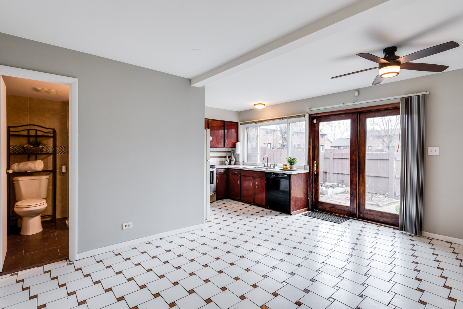 18W269 Kirkland Lane