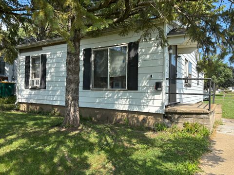 Tiny photo for 917 Johnson Street, Streator, IL 61364 (MLS # 12457518)