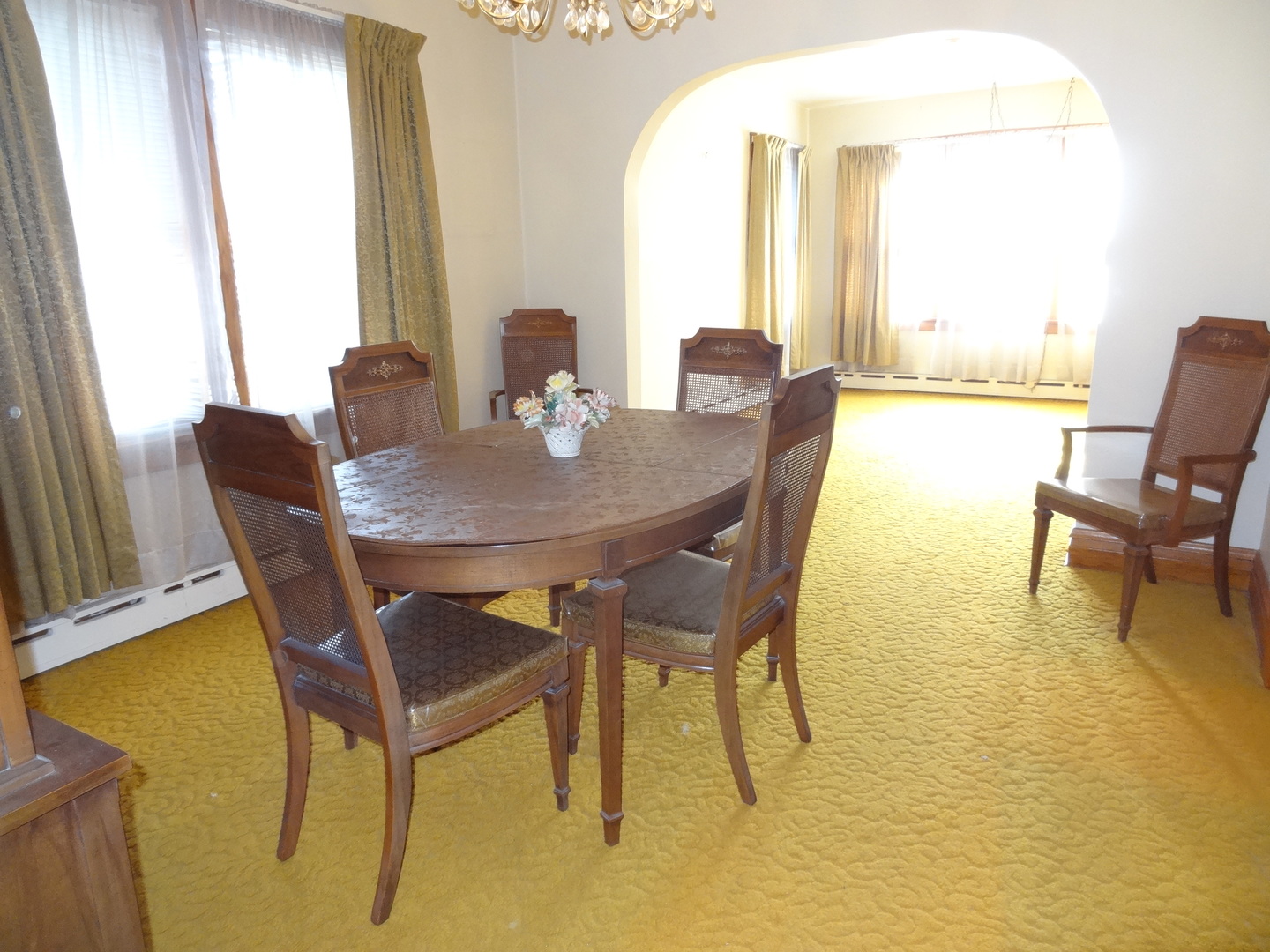 6934 W Oakdale Avenue