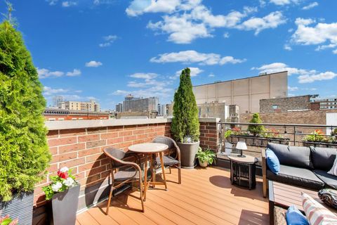 Tiny photo for 2868 N Orchard Street, Chicago, IL 60657 (MLS # 12681446)