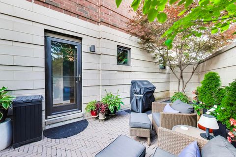 Tiny photo for 2868 N Orchard Street, Chicago, IL 60657 (MLS # 12681446)