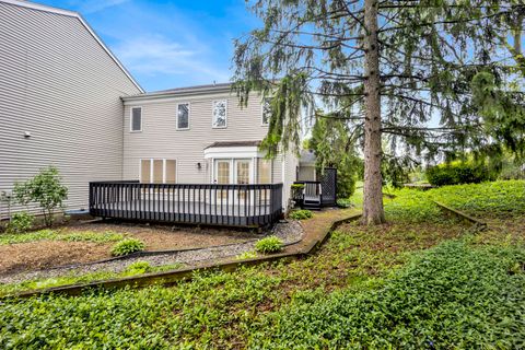 Tiny photo for 5701 Foxgate Lane, Hinsdale, IL 60521 (MLS # 12479441)