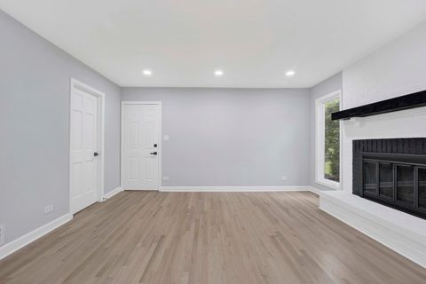 Tiny photo for 5701 Foxgate Lane, Hinsdale, IL 60521 (MLS # 12479441)