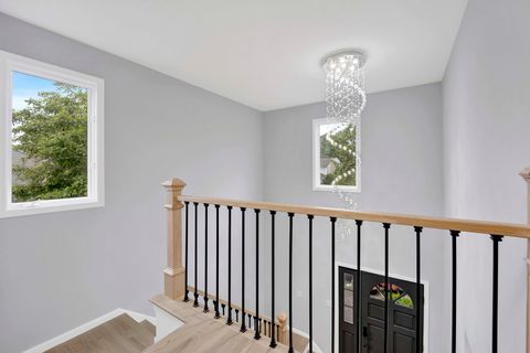 Tiny photo for 5701 Foxgate Lane, Hinsdale, IL 60521 (MLS # 12479441)