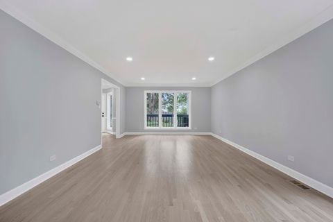 Tiny photo for 5701 Foxgate Lane, Hinsdale, IL 60521 (MLS # 12479441)